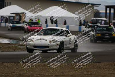 media/Nov-16-2025-CalClub SCCA (Sun) [[2975c16dfc]]/Group 4/Turn 1/